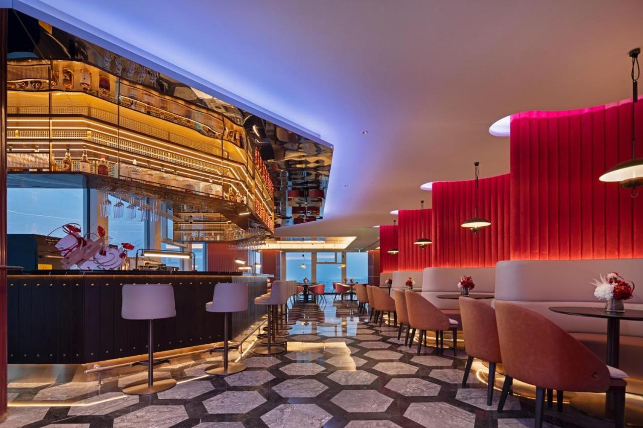 Radisson Red Guangzhou South Railway Station Hotel Exterior photo